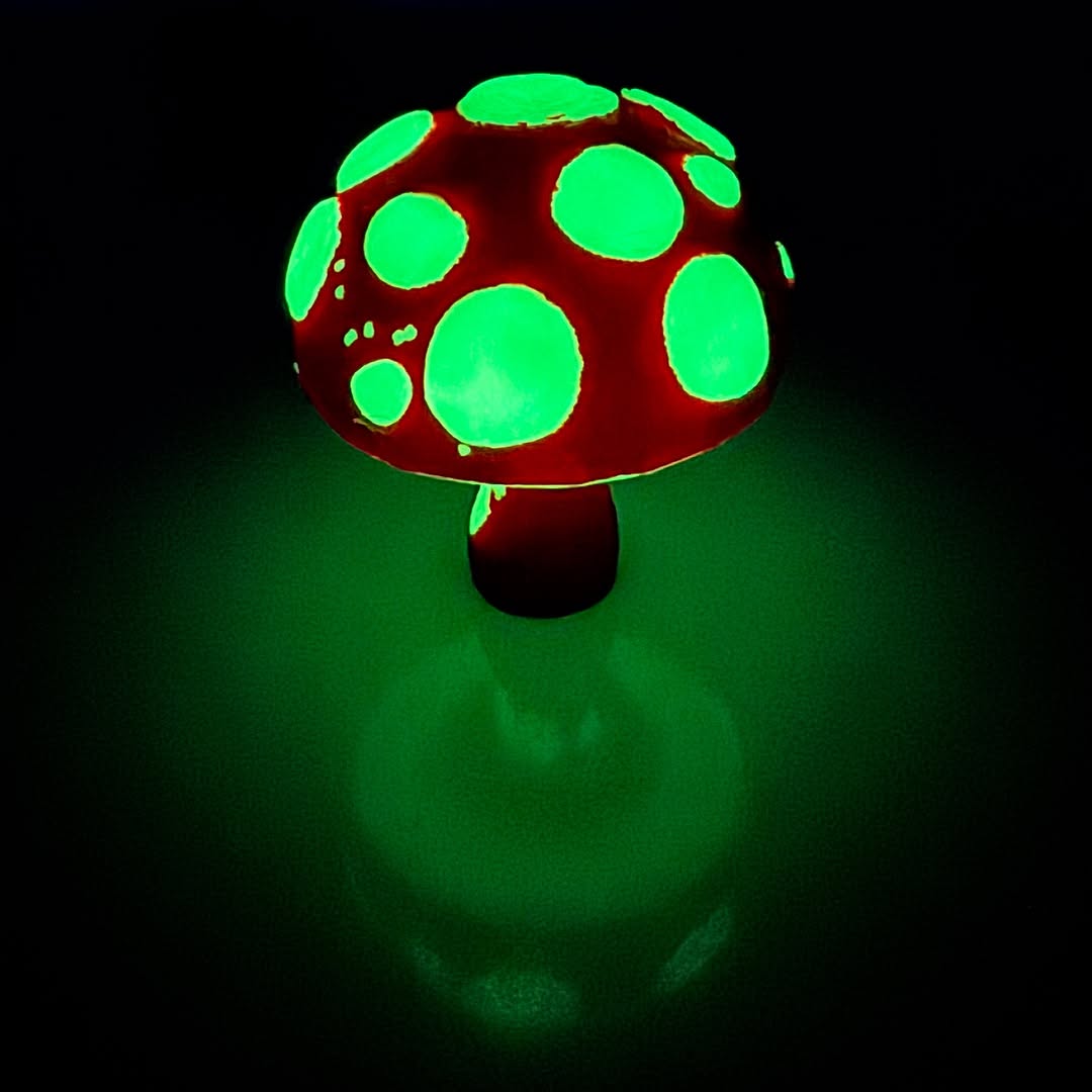 Testing filament combinations and final design tweaks for @gameofshroomsofficial! Head to LACMA in M